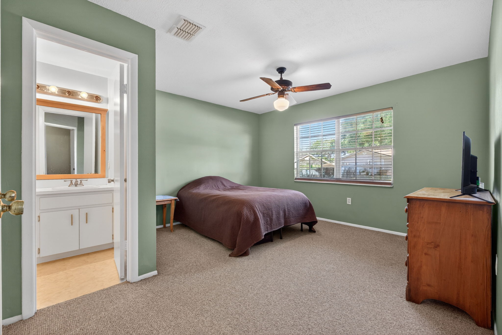 1317 Periwinkle Ct — frame 6