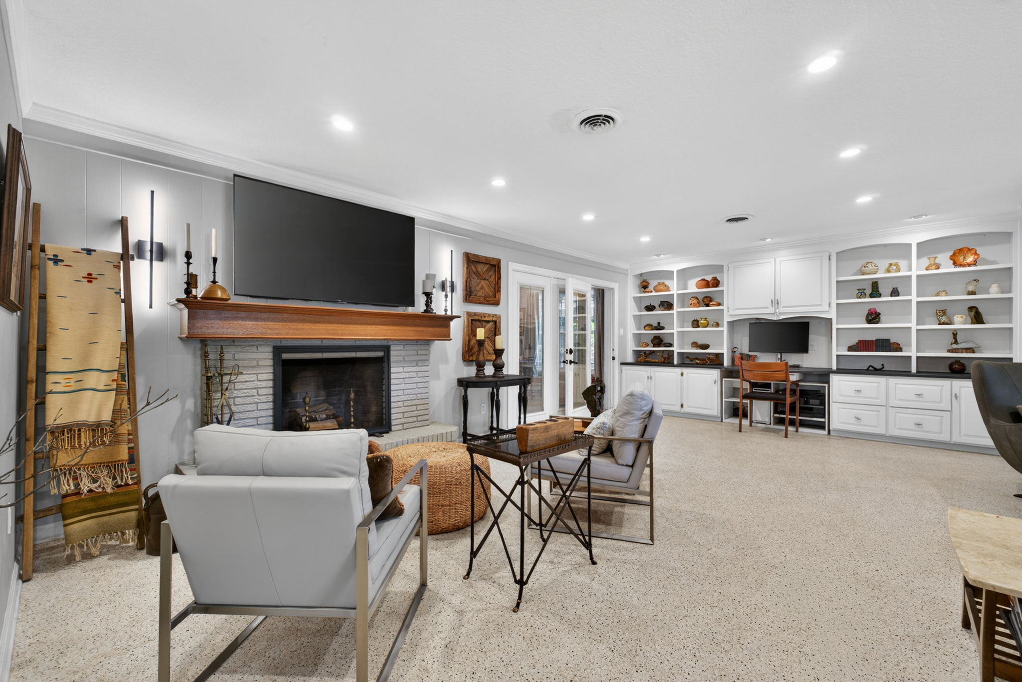 1701 Antilles Pl — frame 3
