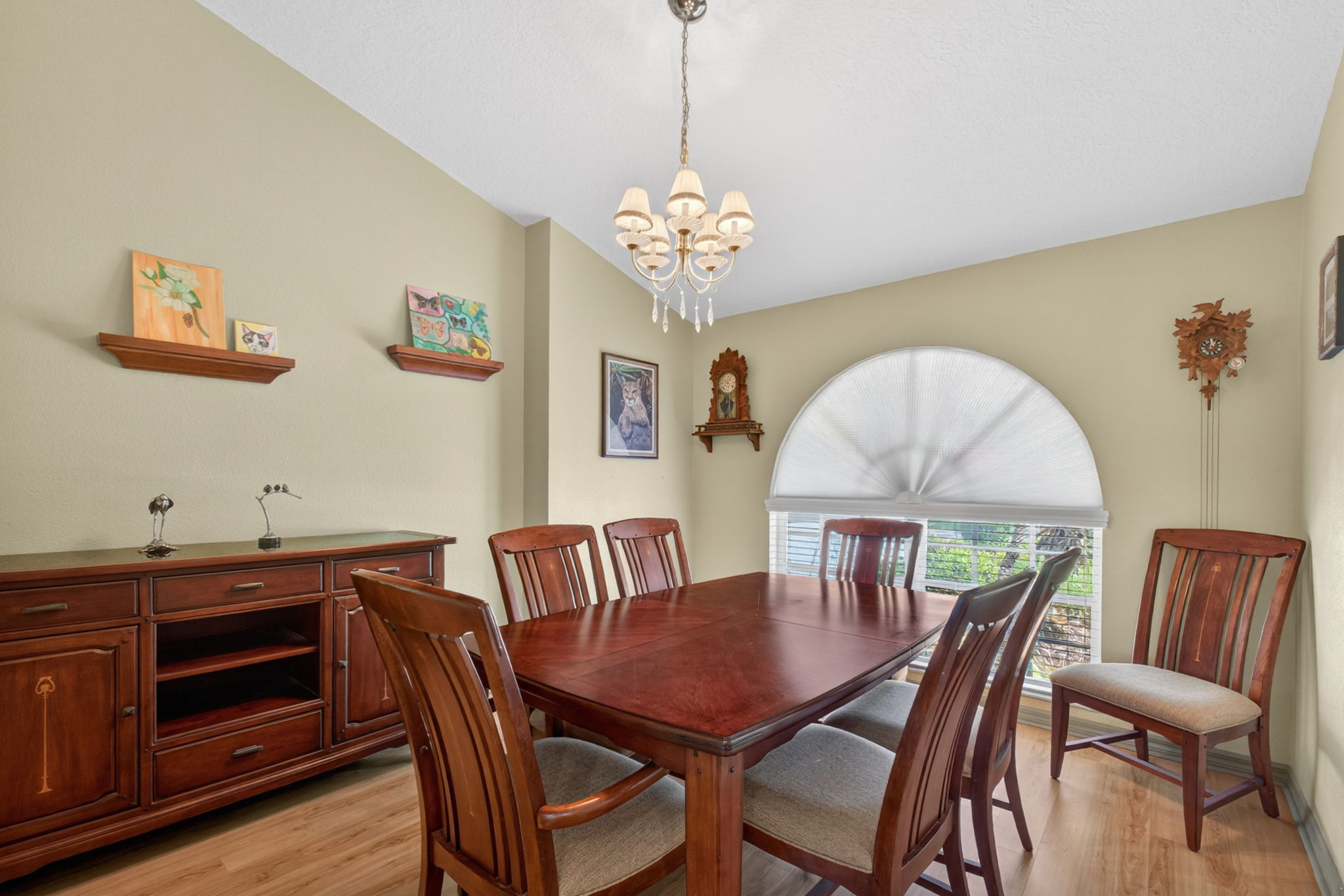 2533 Roslyn Ln — frame 5