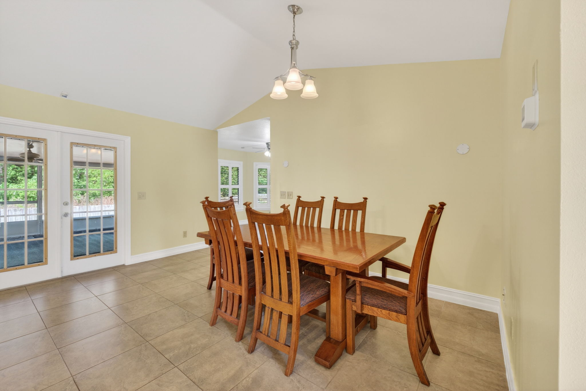 3633 Jericho Dr — frame 3