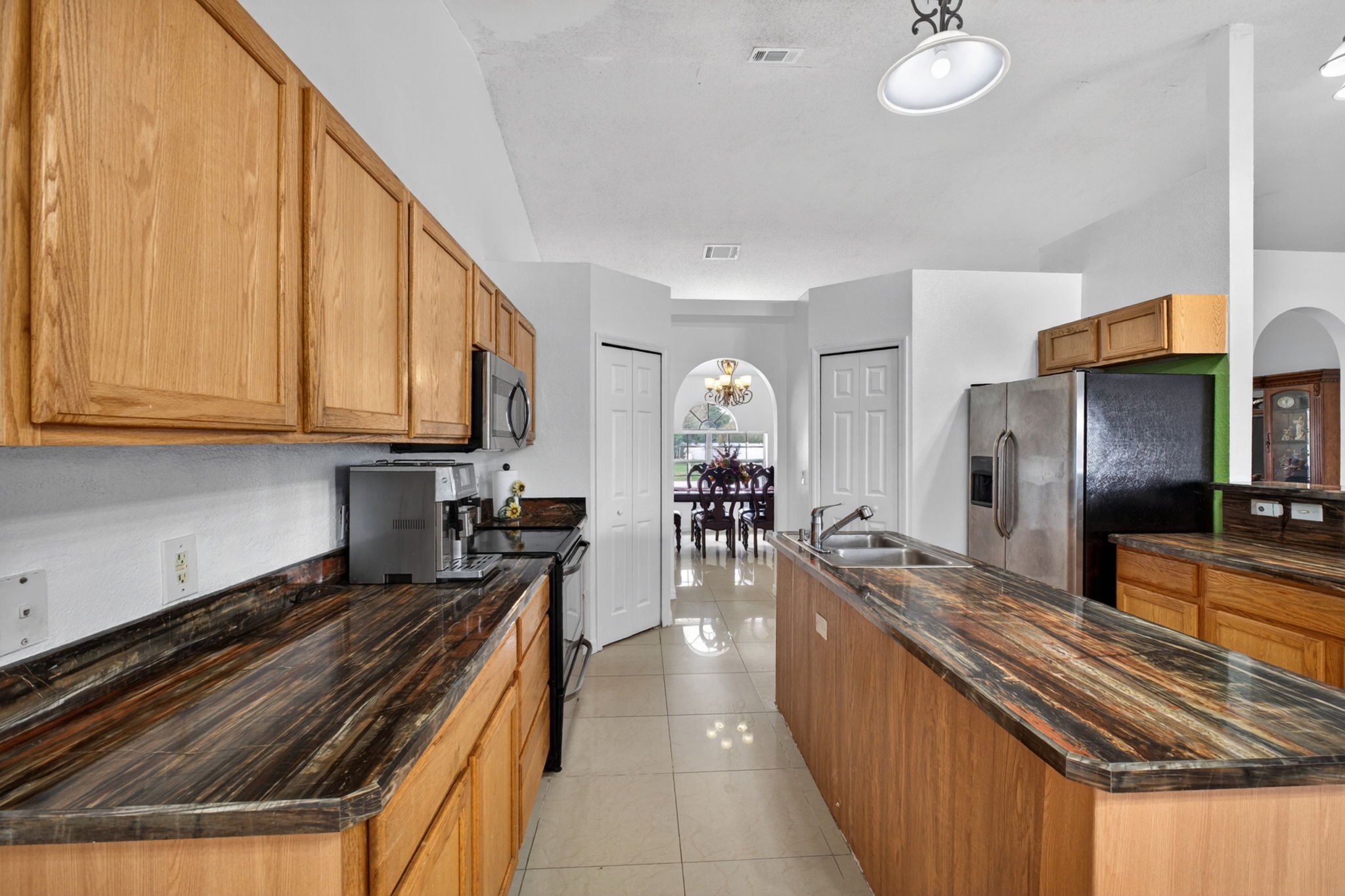 541 Adriel Ave — frame 4
